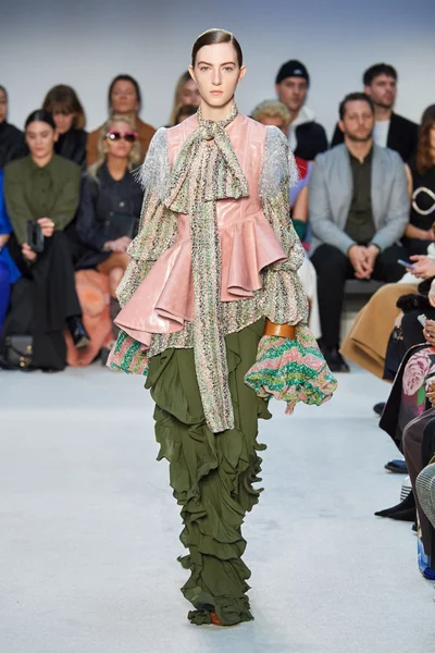 Look 36